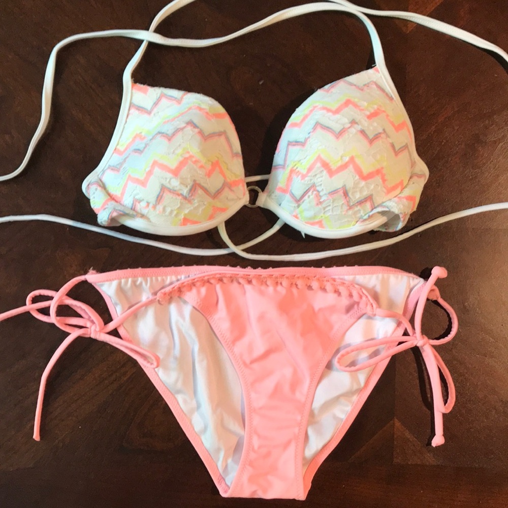 Victoria’s Secret 34B Swimsuit